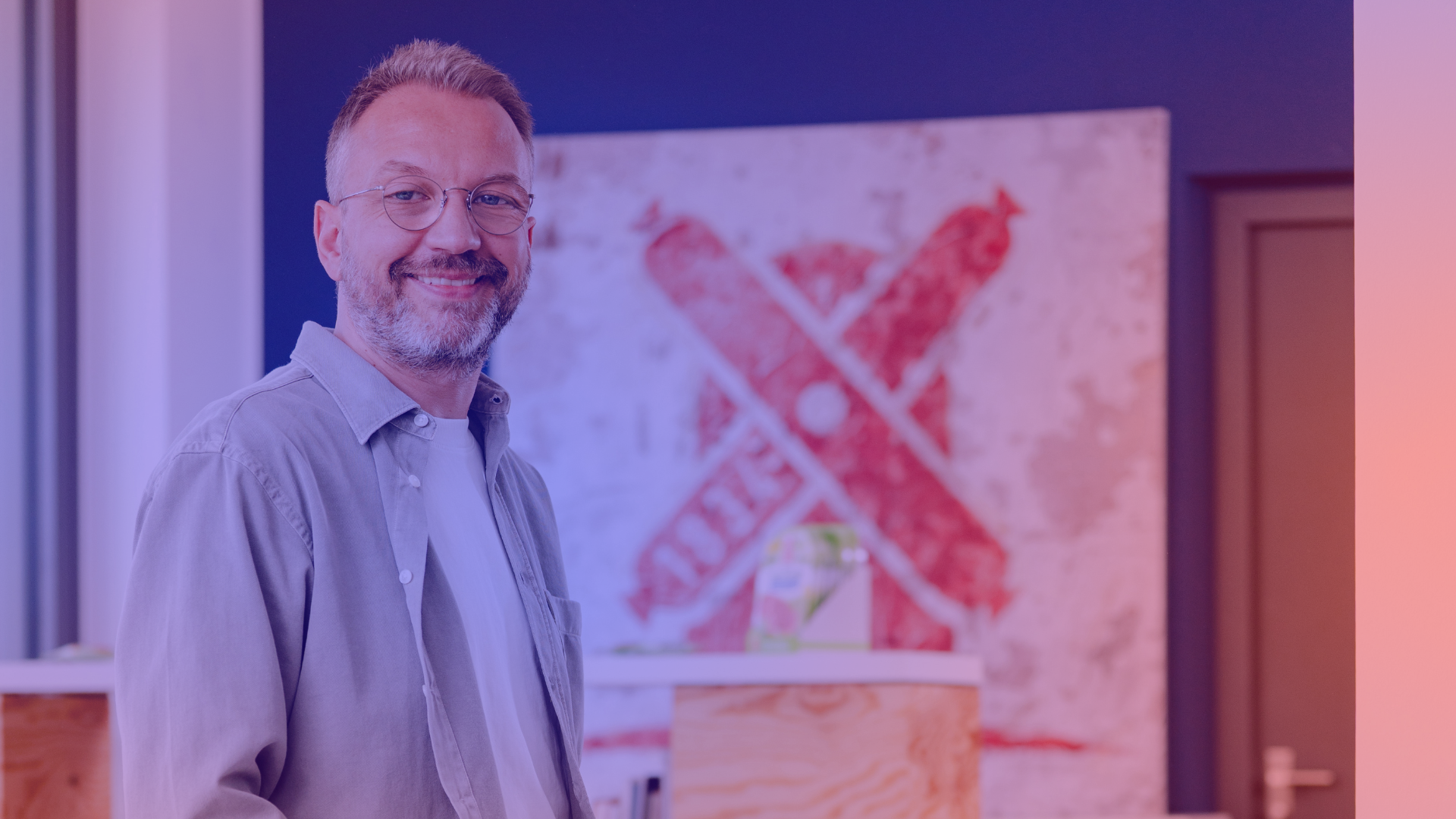 Photo of CMO Steffen Zeller taken during the interview about marketing at Rügenwalder Mühle